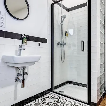 Guest house Design Twenty 20 4*