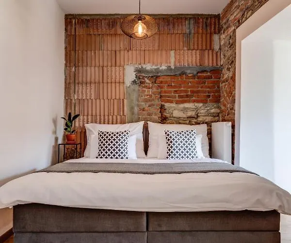 Design Twenty 20 בית הארחה